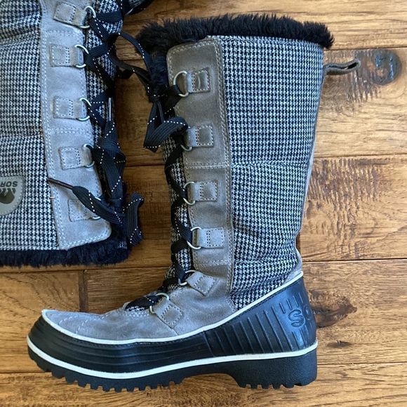 𝅺SOREL Joan of Arctic Boots Winter Snow Faux Fur Gray Houndstooth Plaid Size 7 - Picture 6 of 14
